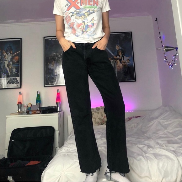 Distressed Hem Levi’s Jeans - Picture 3 of 3